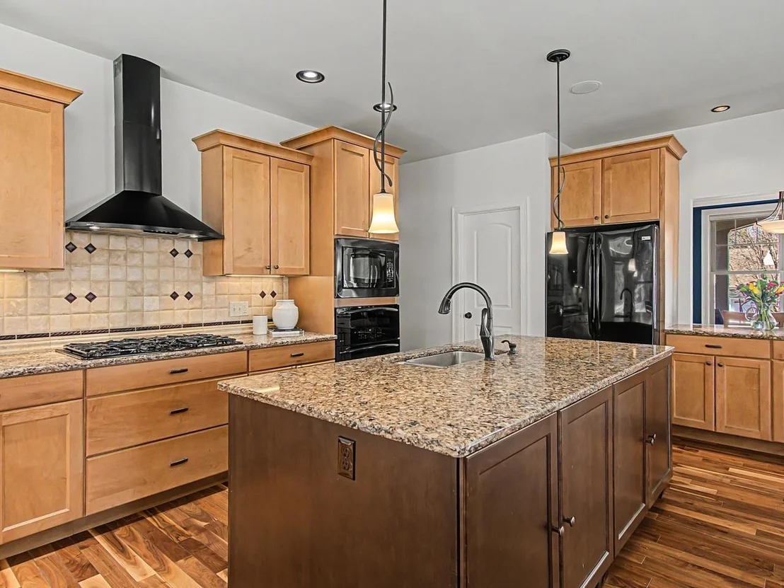 Photo of 232 Colden