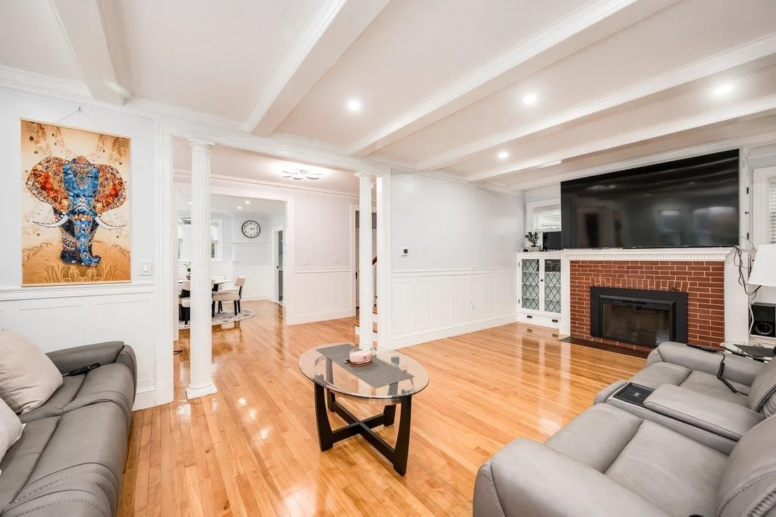 Photo of 815 Central