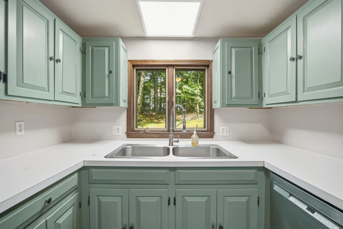 Photo of 135 Lower Straw