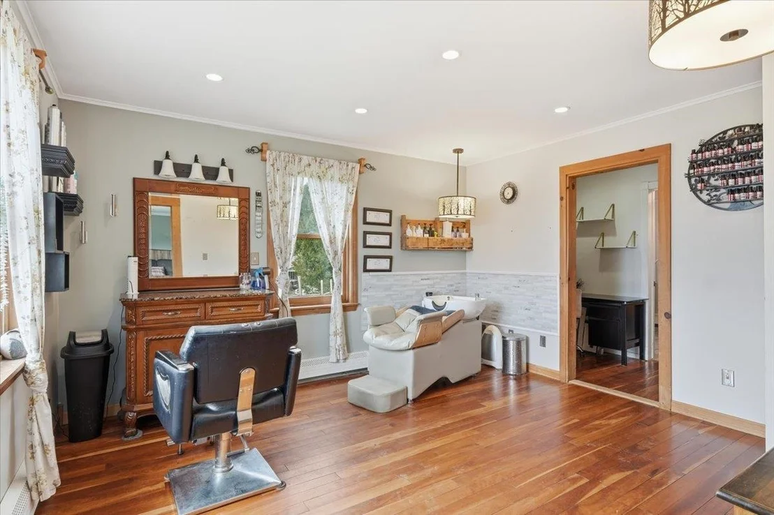 Photo of 33 Valley View