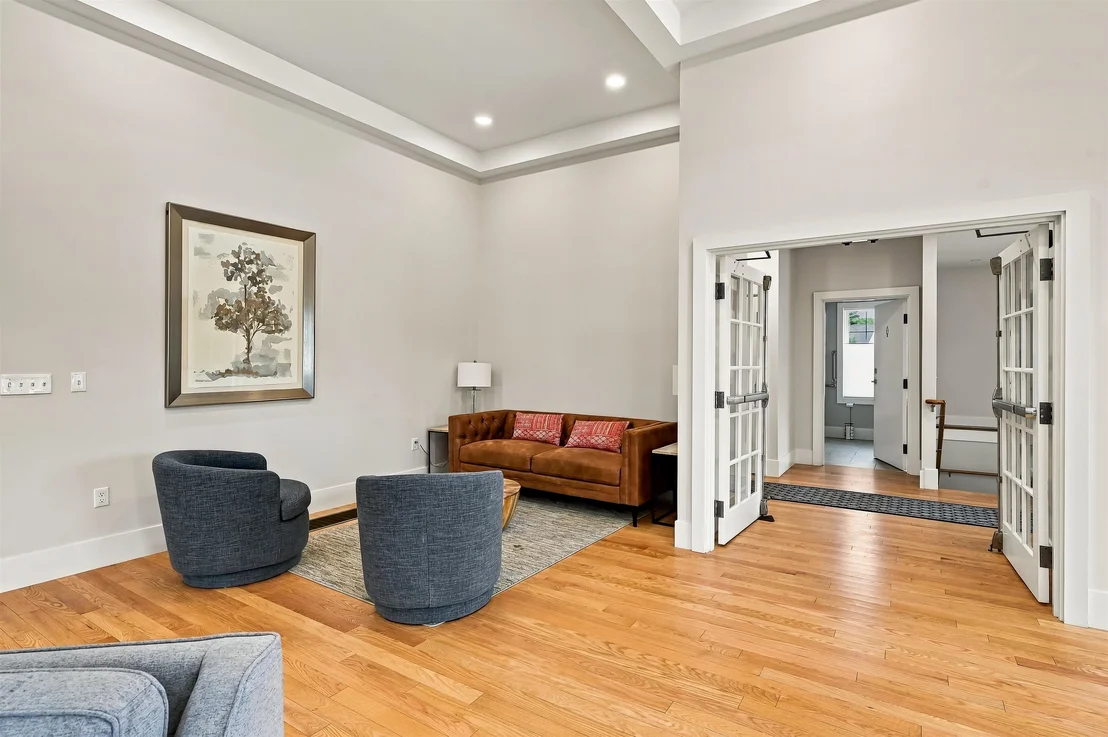 Photo of 10 Mulberry