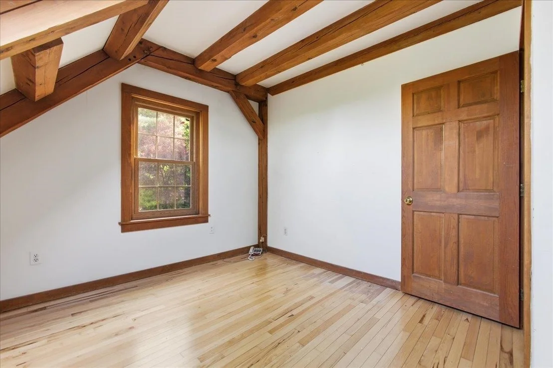 Photo of 1378 Hallstrom