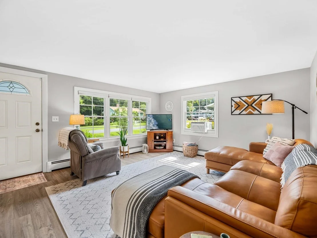 Photo of 5 Spruce