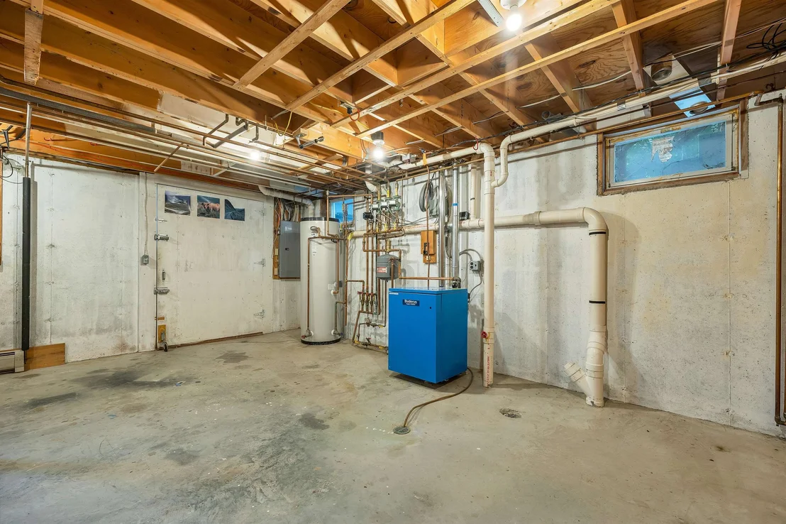 Photo of 952 Plains