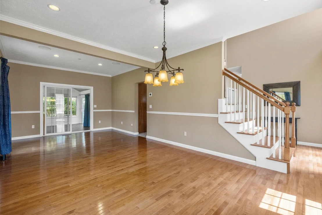 Photo of 17 Mcqueston
