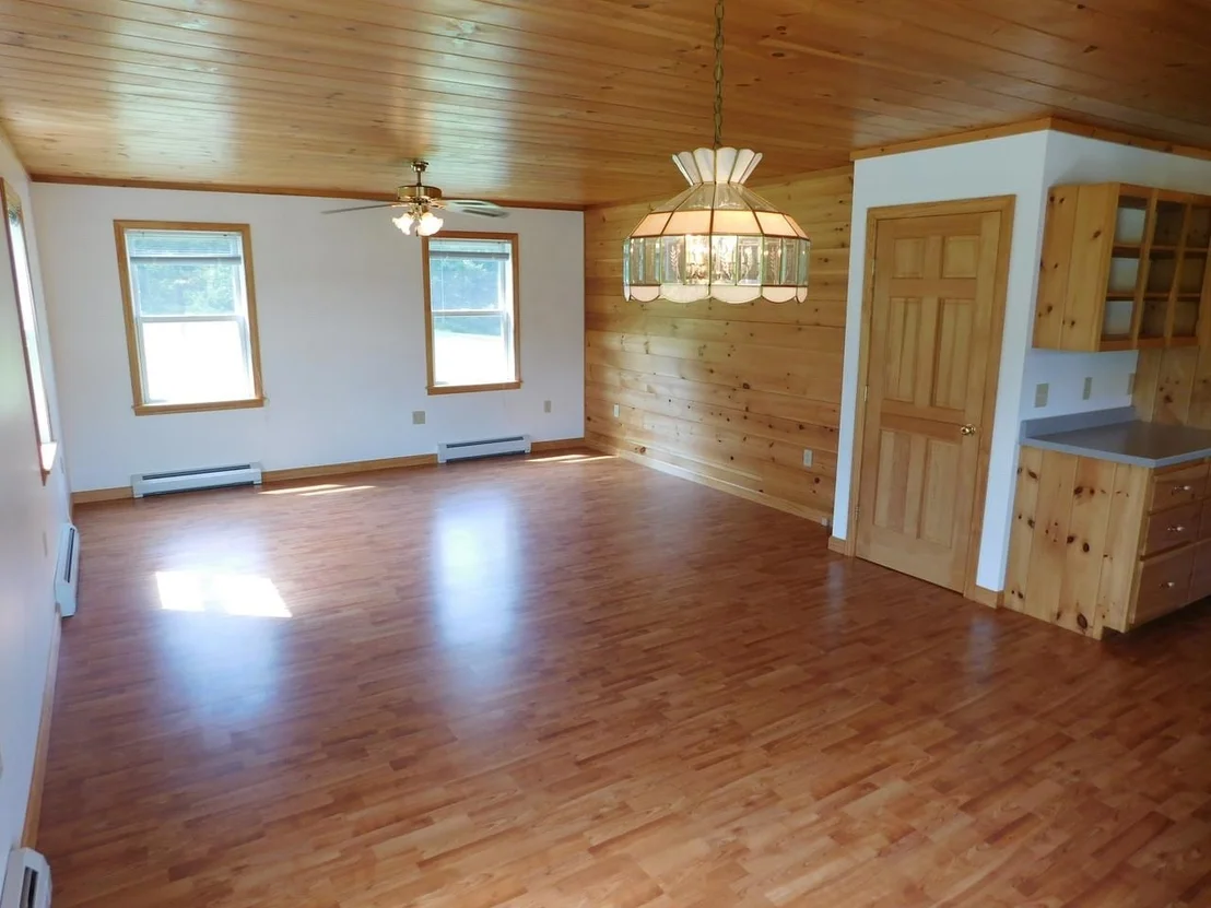 Photo of 150 Piney Woods