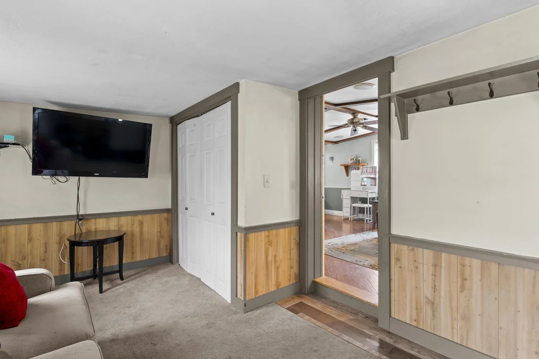 Photo of 53 Hilton