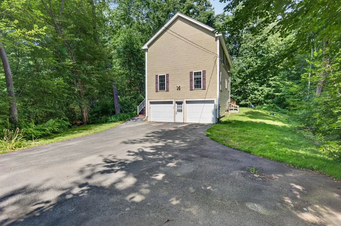 Photo of 14 Holton
