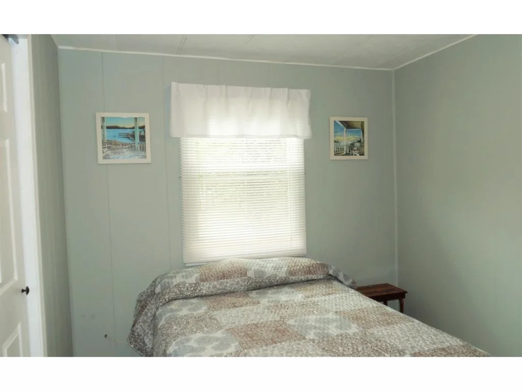 Photo of 235 Robin Hood Dr
