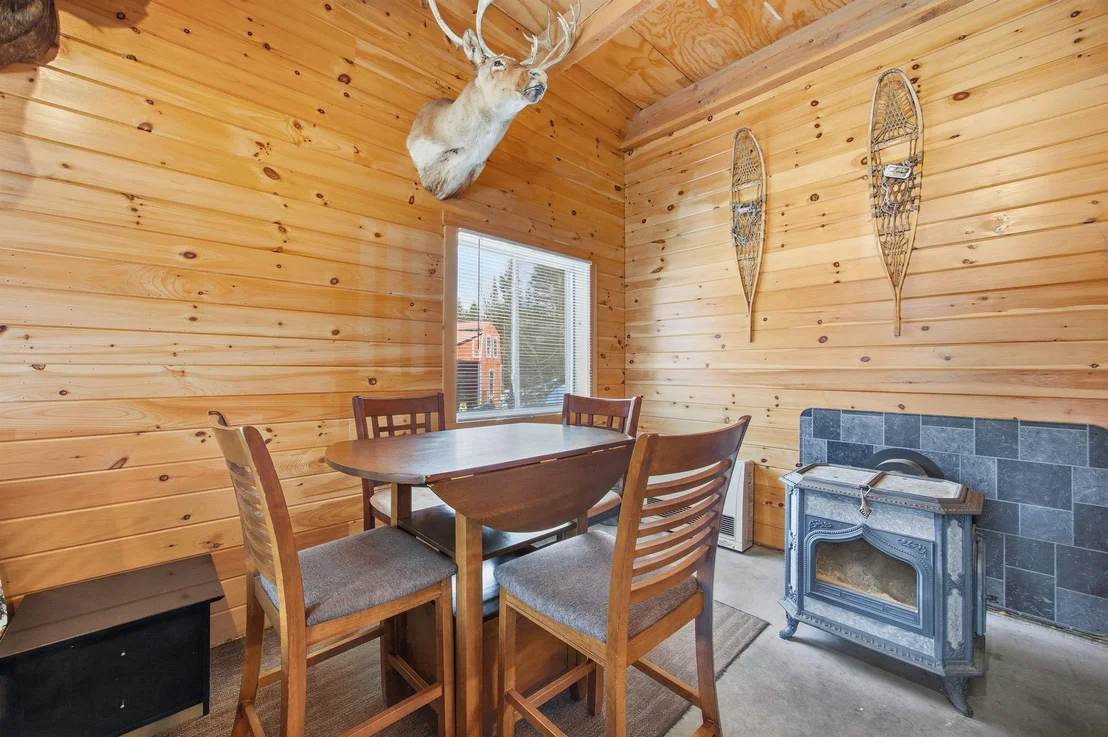 Photo of 3190 Granby