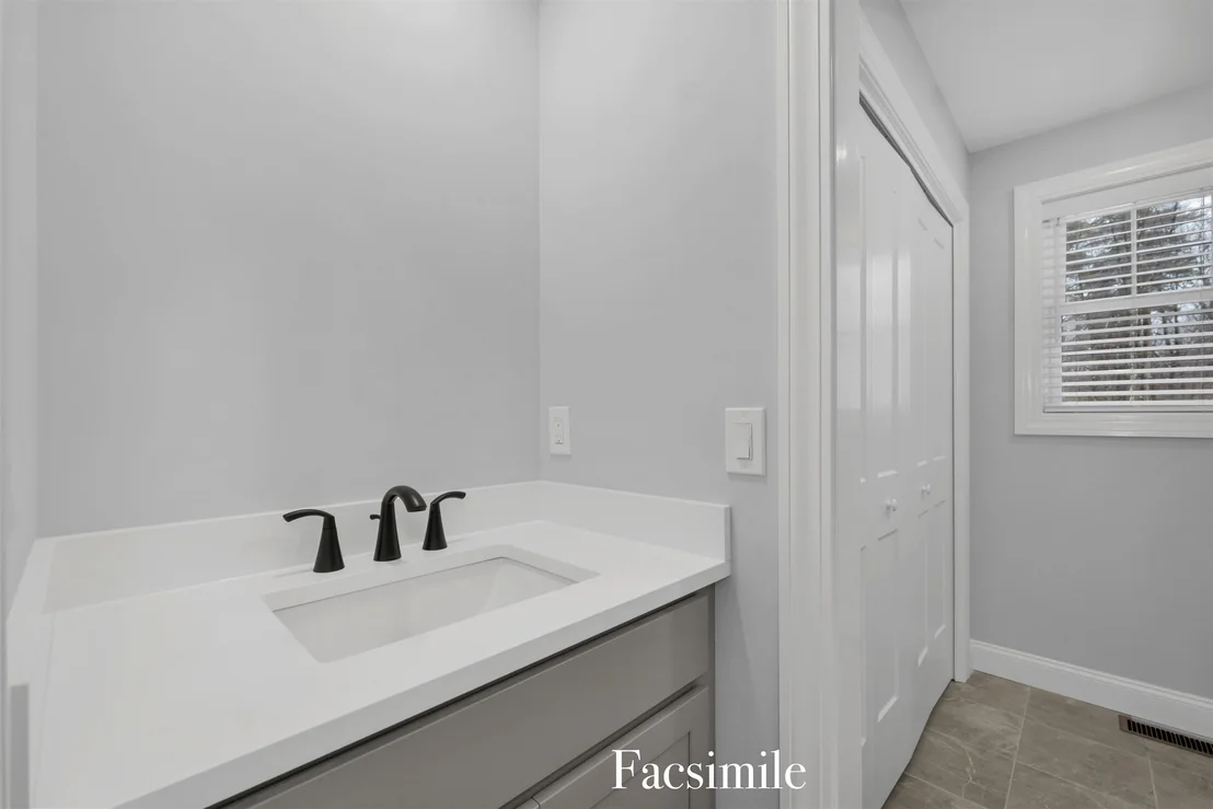 Photo of Unit 36 at 101 Laurel