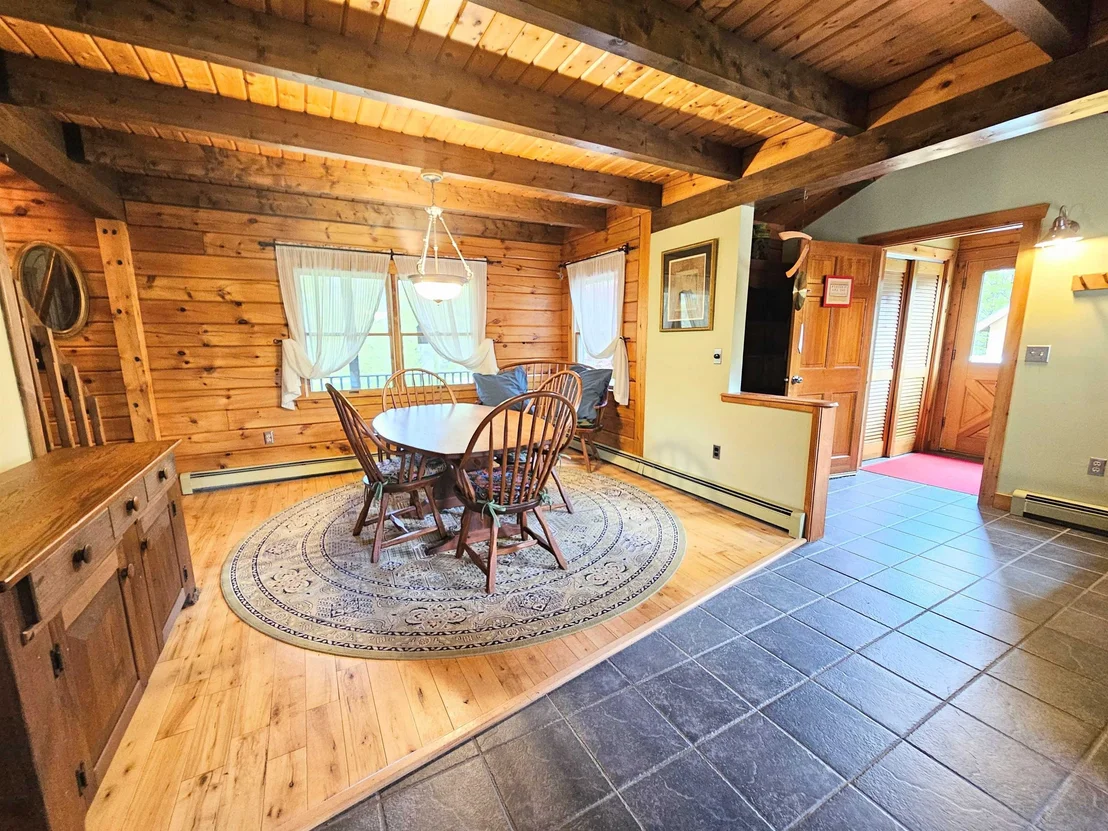 Photo of 1422 Merrifield