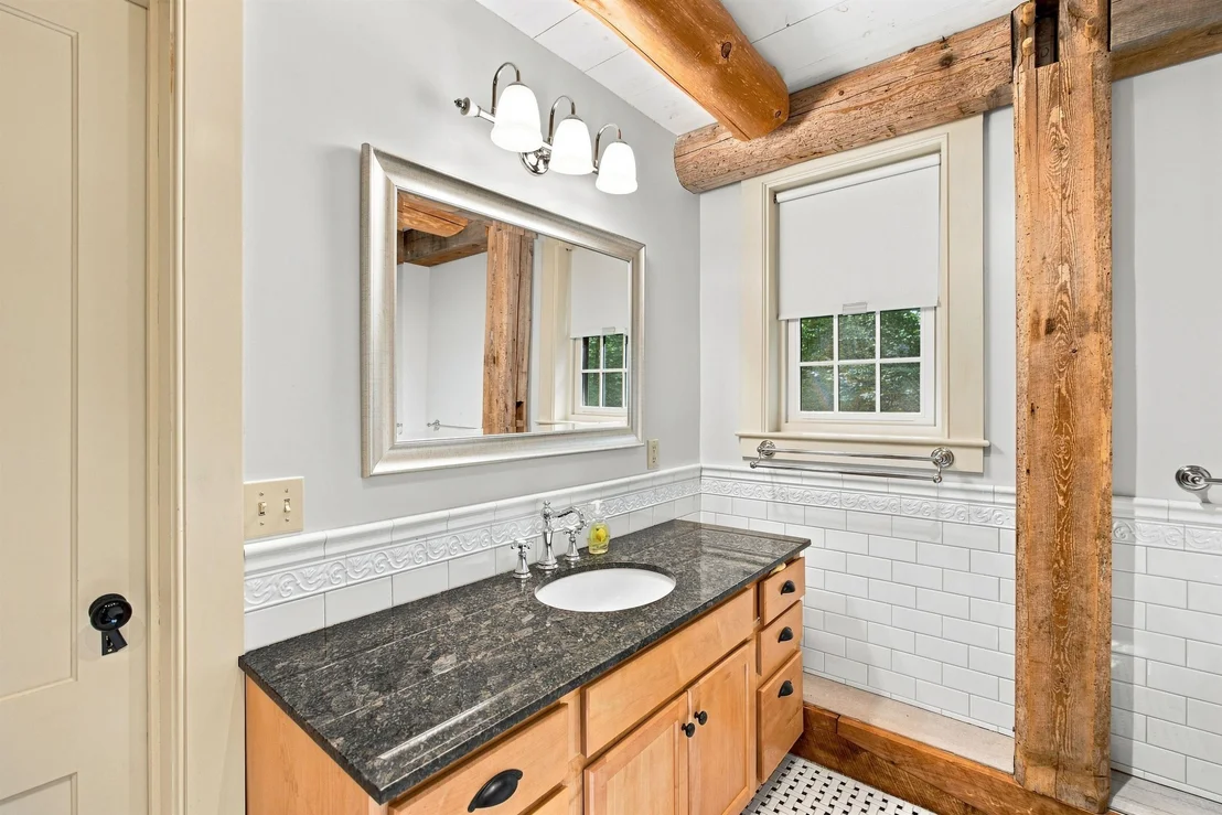 Photo of 369 Stoddard