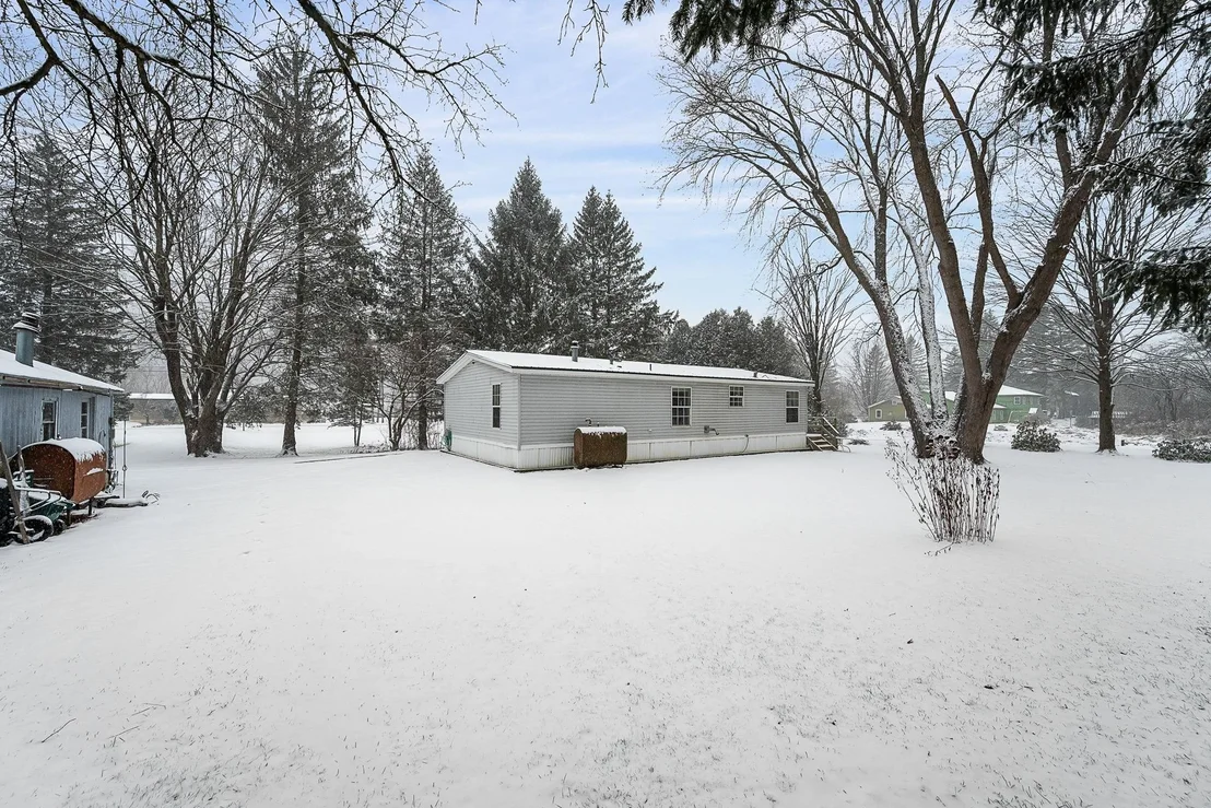 Photo of 1450 US Route 2