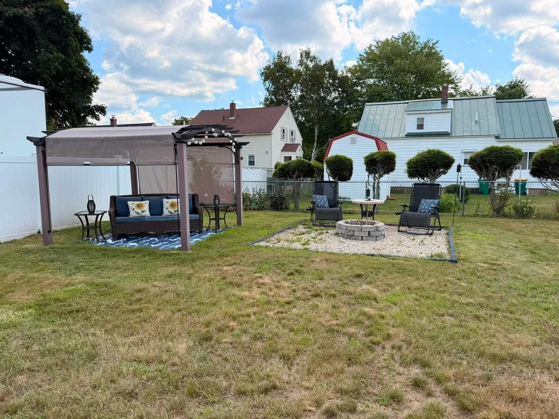 Photo of 98 Maple