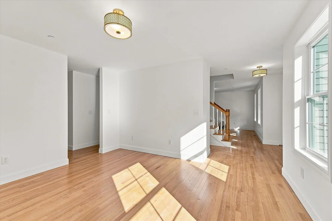 Photo of 6 Gridley