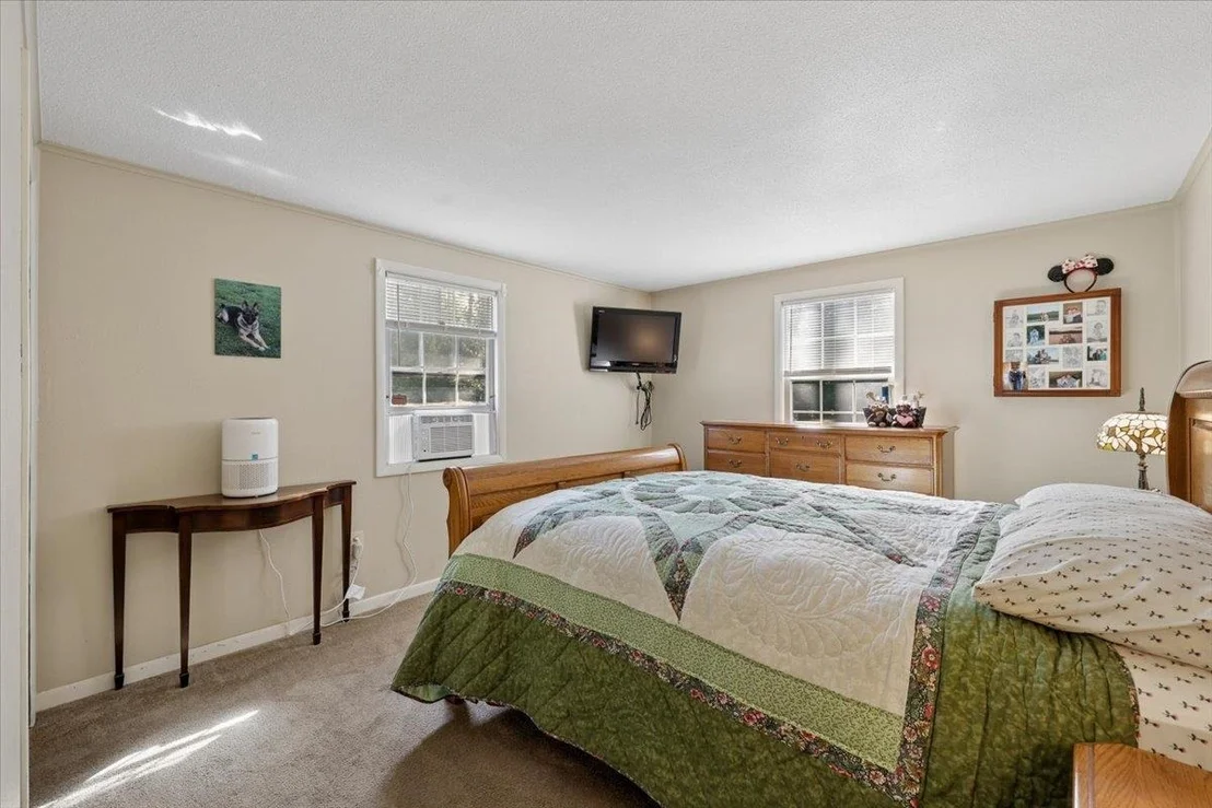 Photo of 246 Hill