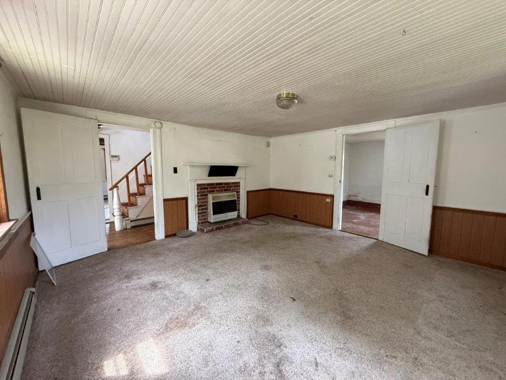 Photo of 446 Walker Brook