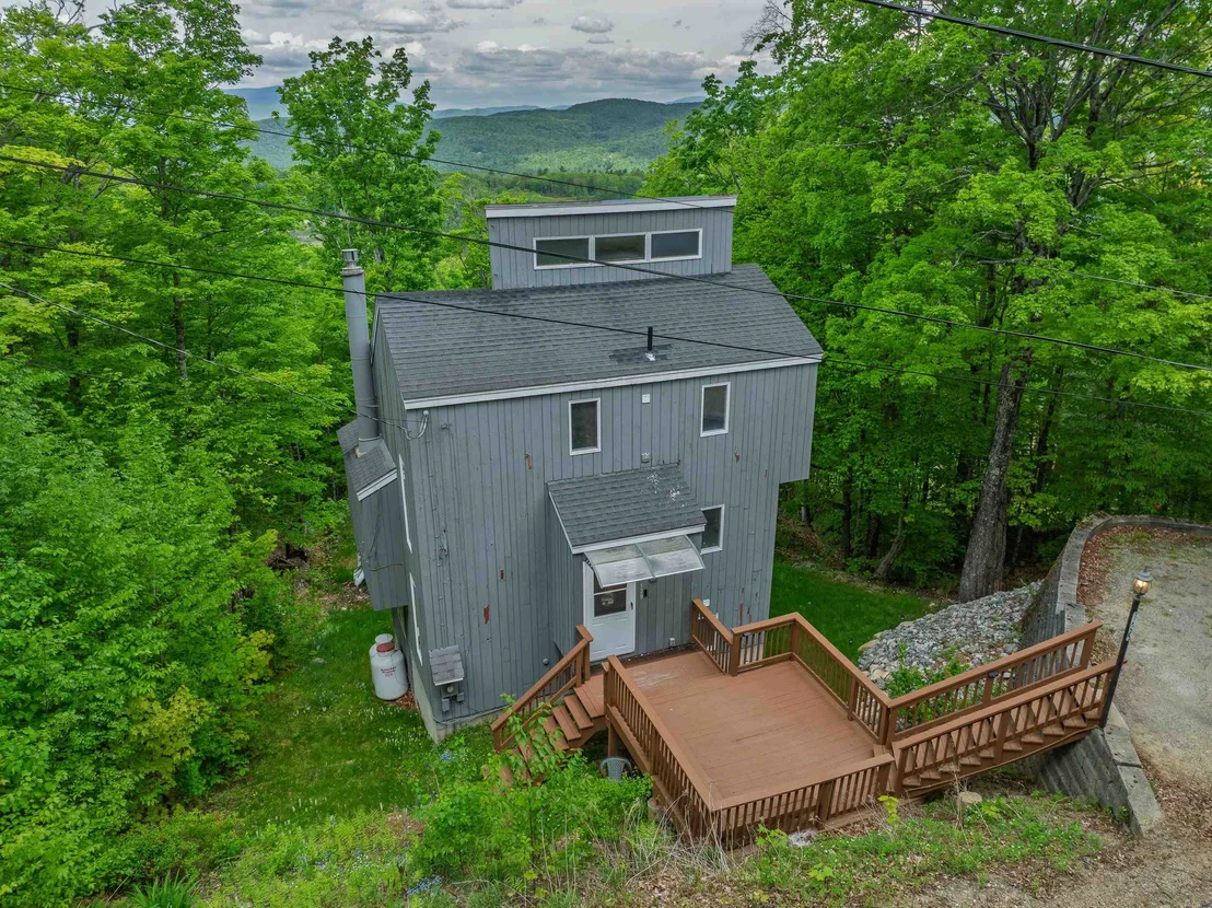 Photo of 139 Summit