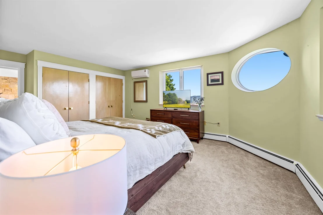 Photo of 119 Pinnacle
