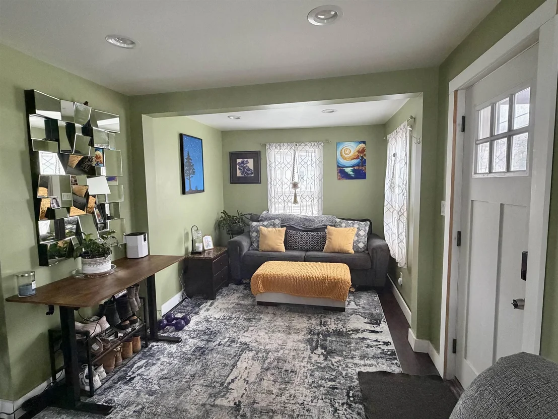 Photo of 113 Plain