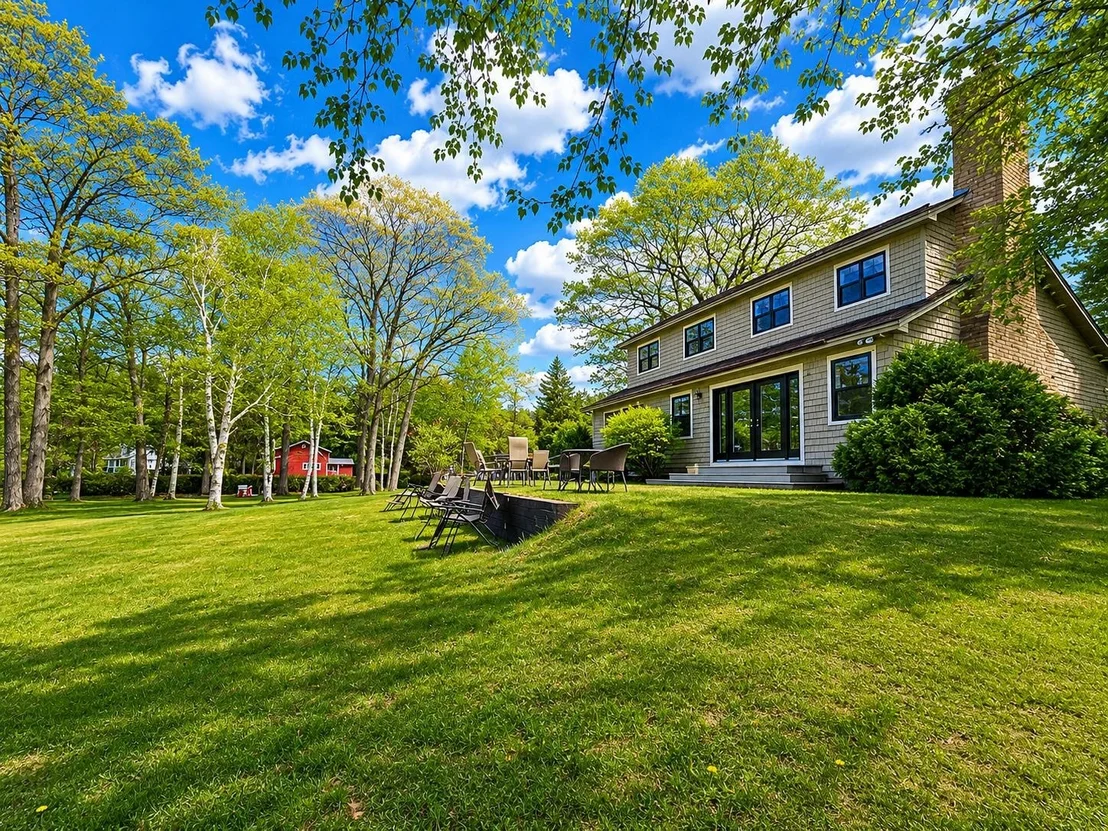 Photo of 1254 Bluff