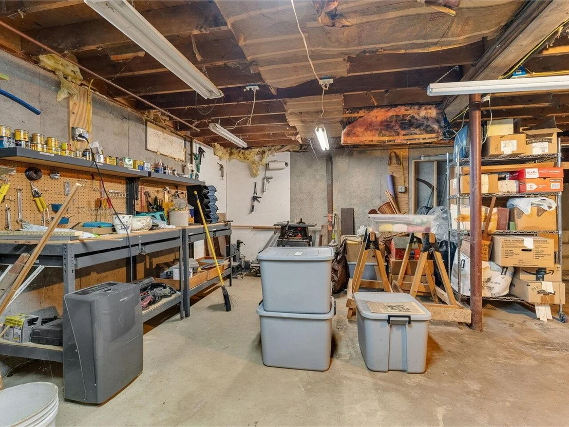 Photo of 771 Robinson