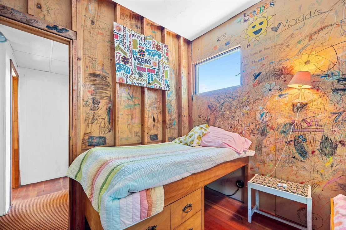 Photo of 894 Onion Point