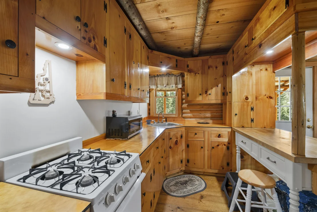 Photo of 505 Hill