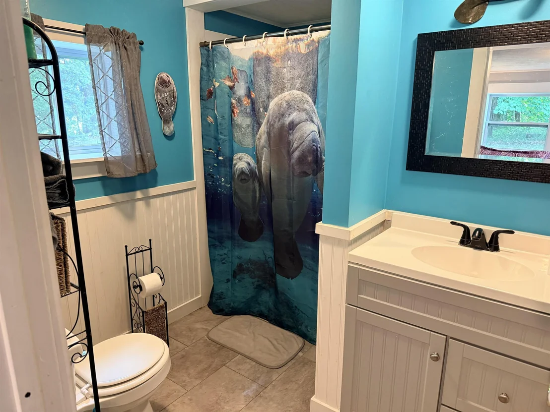 Photo of 759 Pond