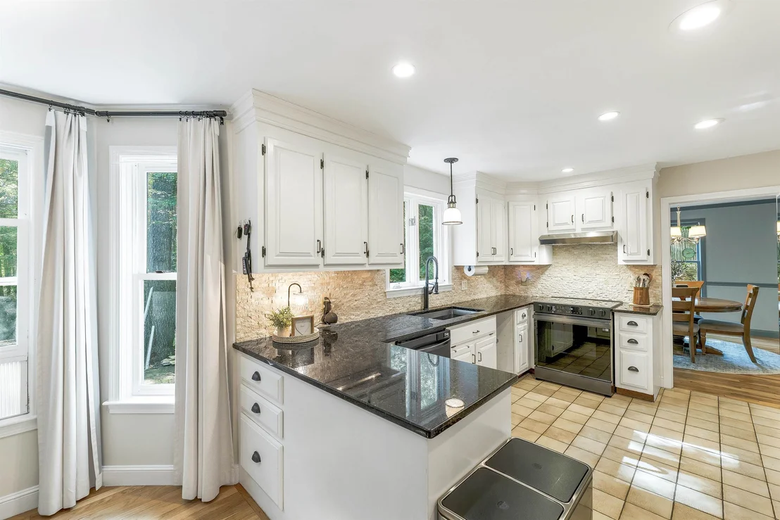 Photo of 9 Meadowview