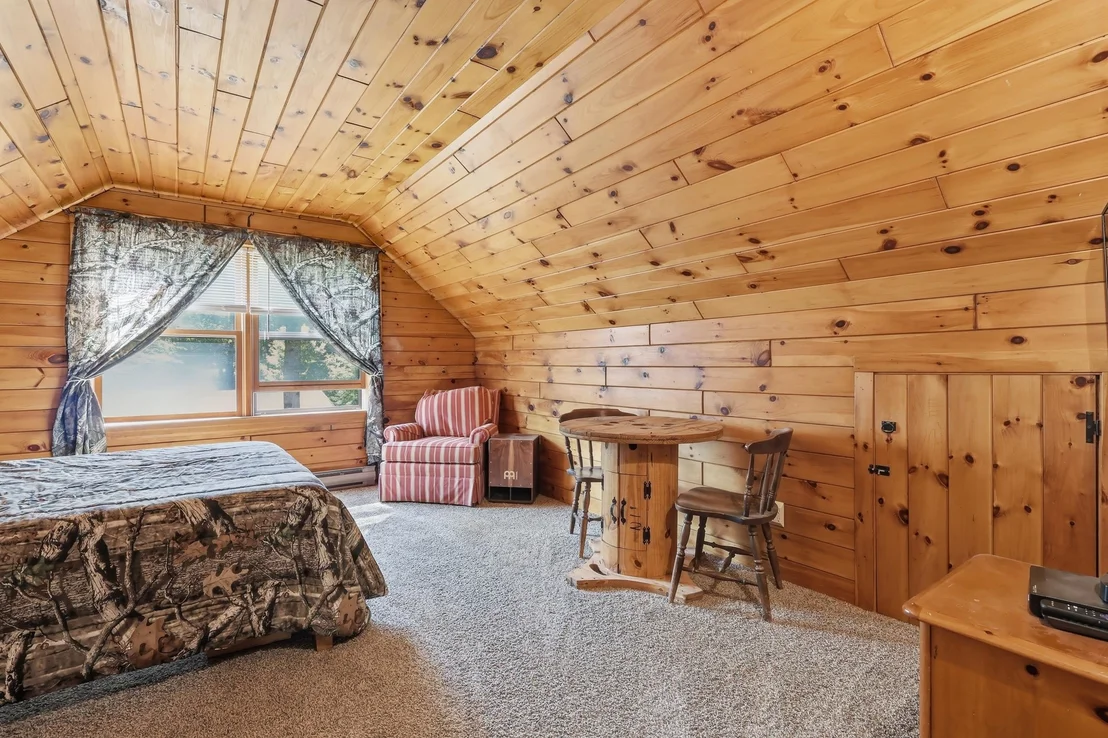 Photo of 12 Pine