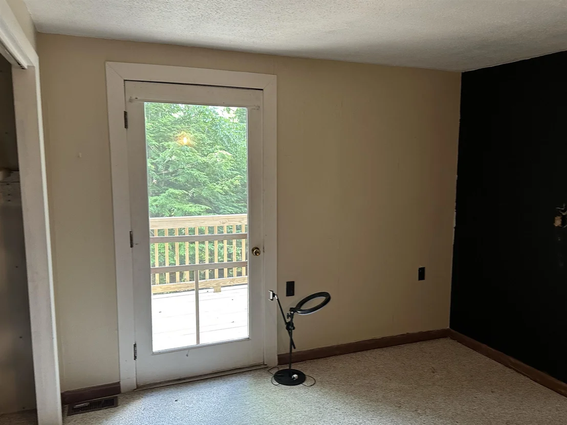 Photo of 220 Monadnock