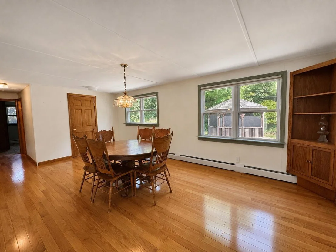 Photo of 240 Jericho