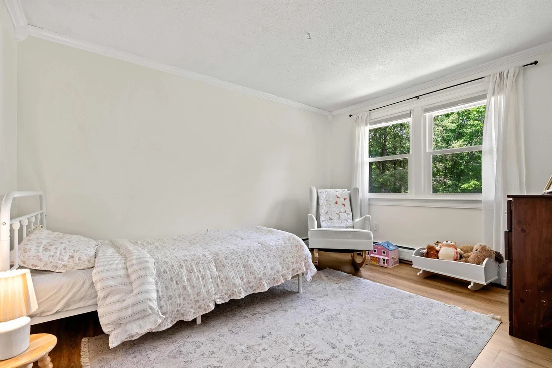 Photo of 20 Hawkview