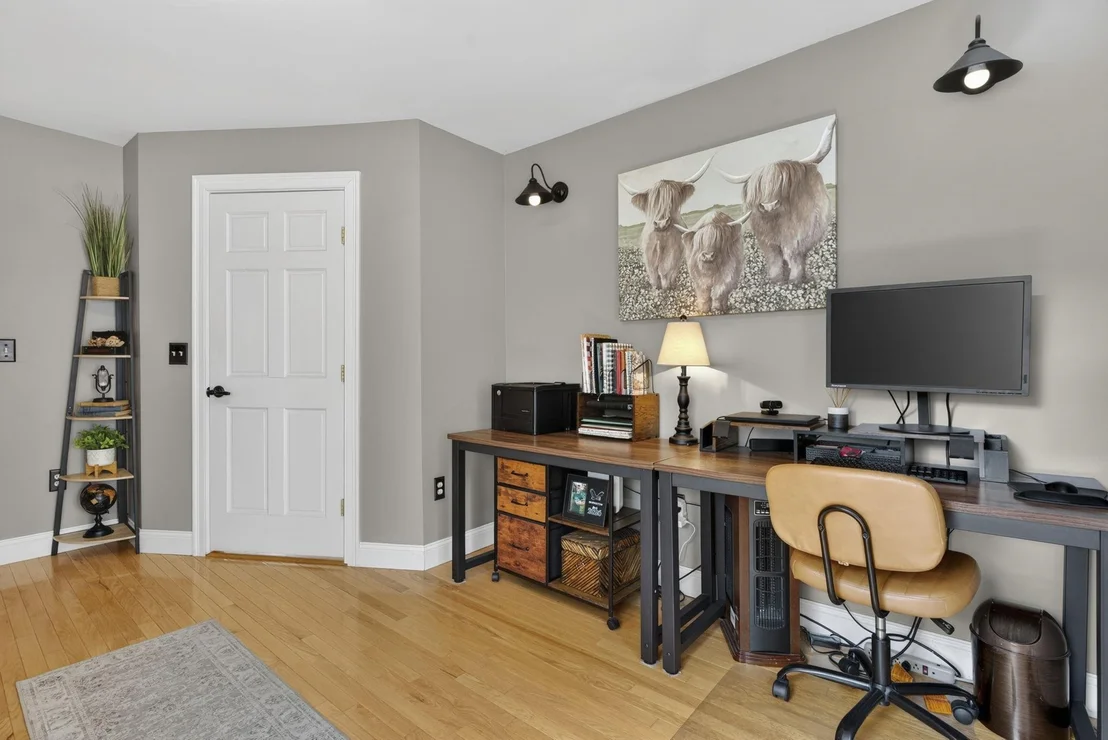 Photo of 376 Main