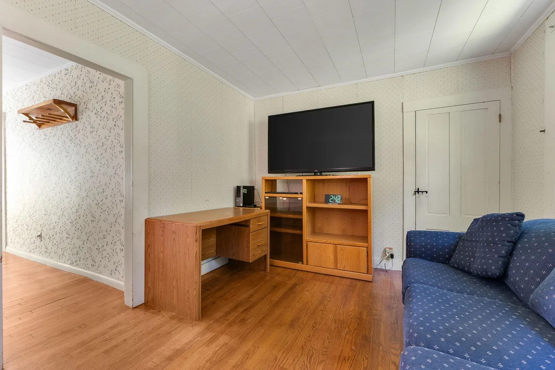 Photo of 373 Perham