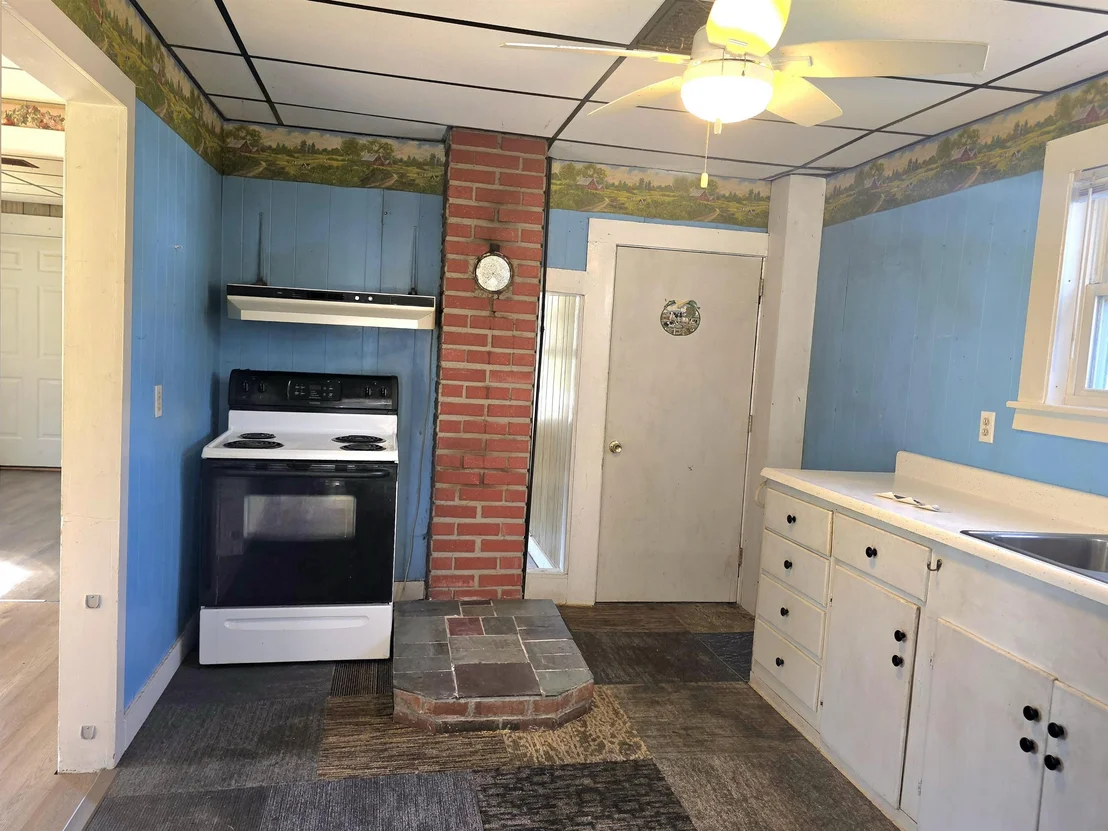 Photo of 360 Pond Hill