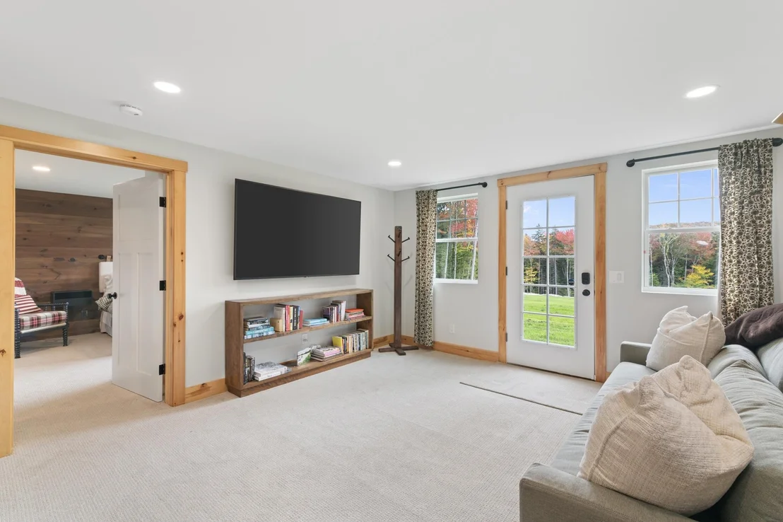 Photo of 92 Oakmont
