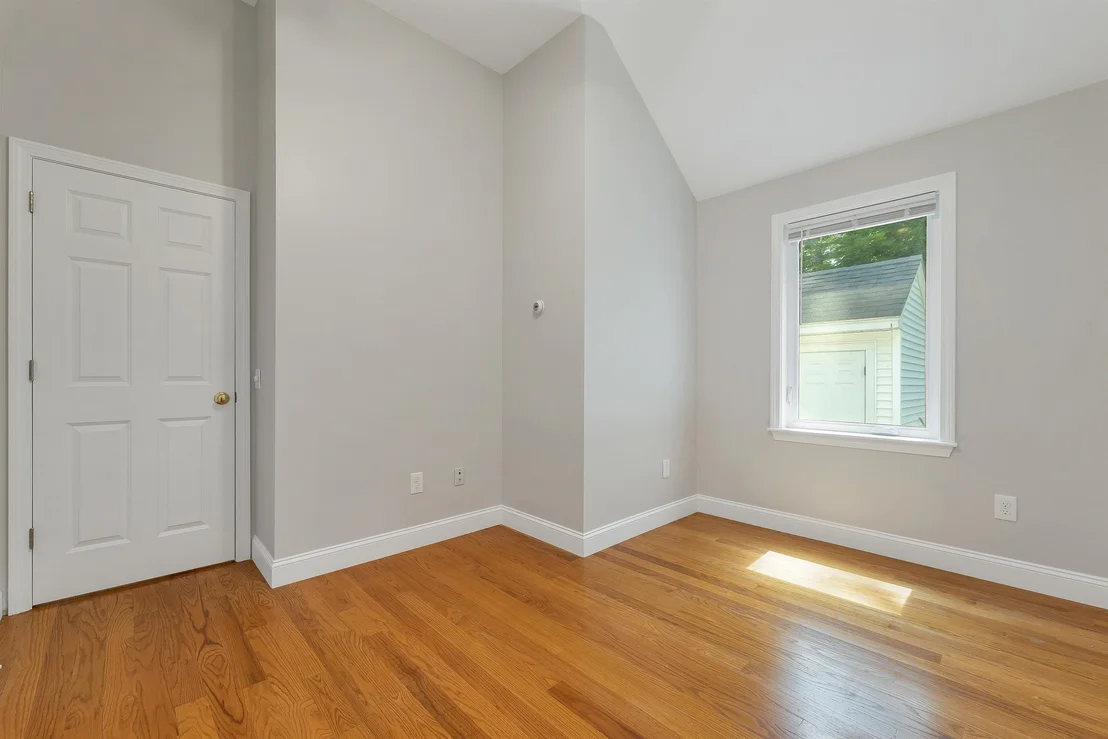 Photo of 11 Burnham