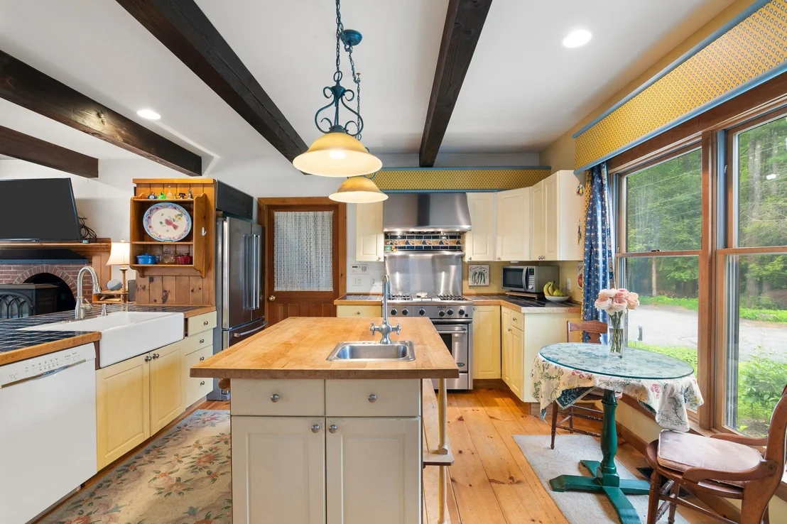 Photo of 104 Juniper Ridge