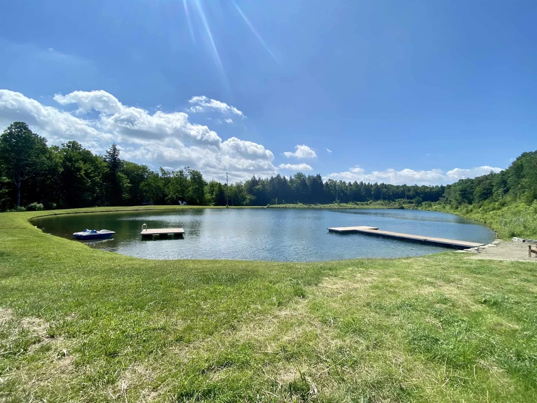 Photo of 93 Mirror Lake