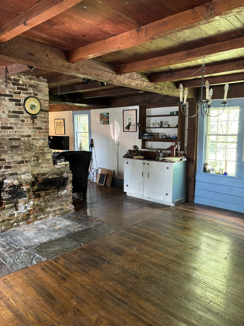 Photo of 193 Pine Hill