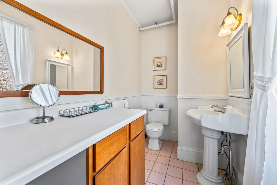 Photo of 12 Thorn Hill