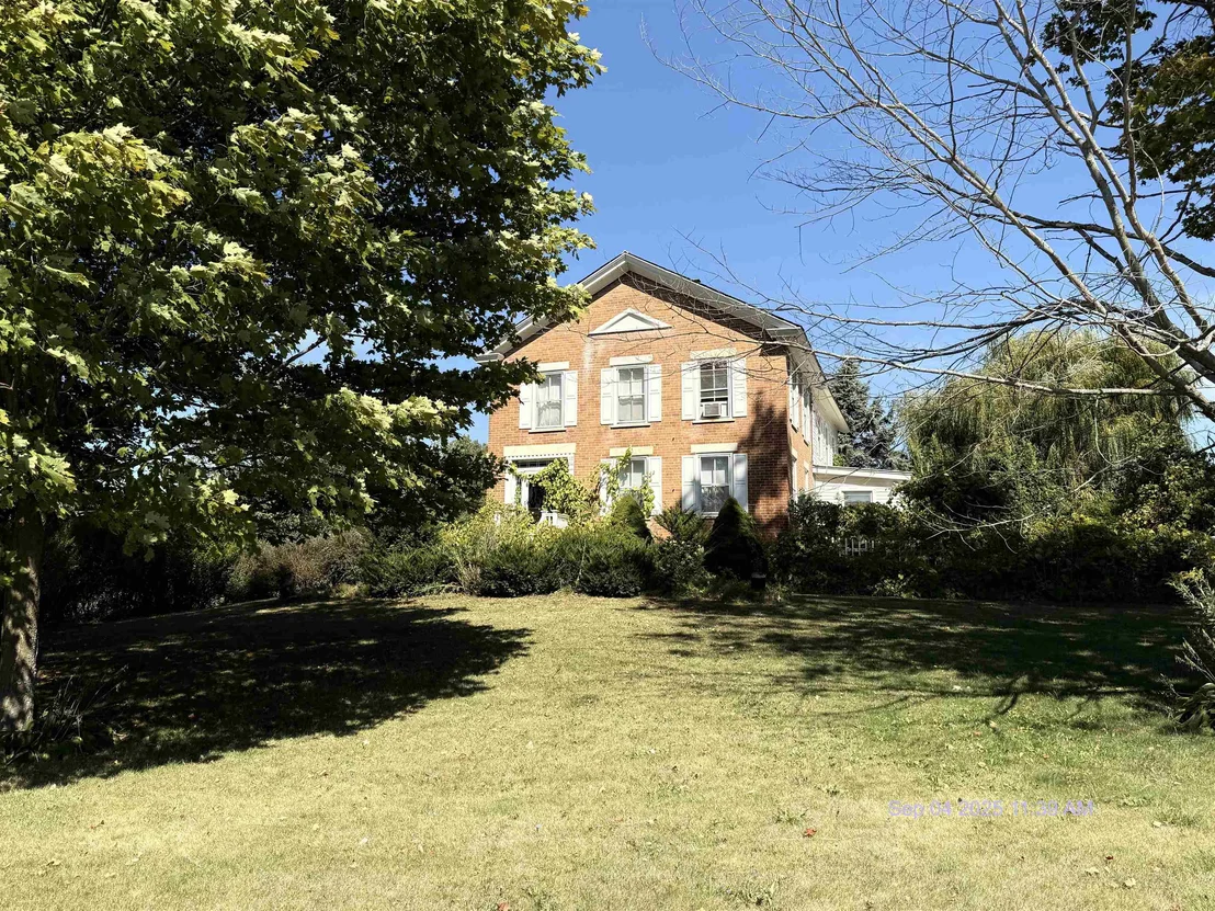 Photo of 6614 Main