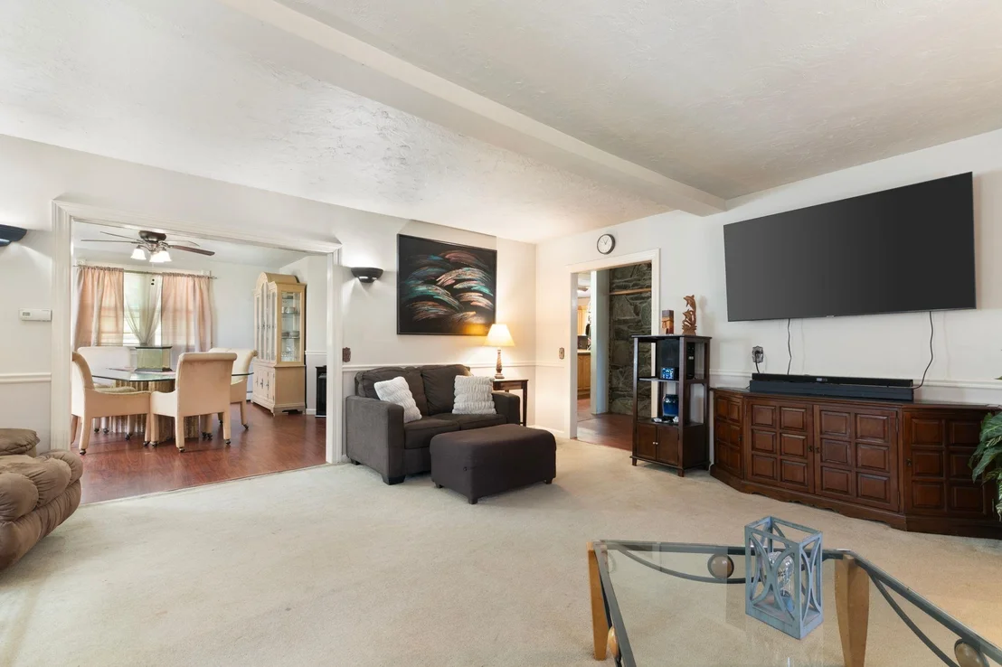 Photo of 13 Brookside