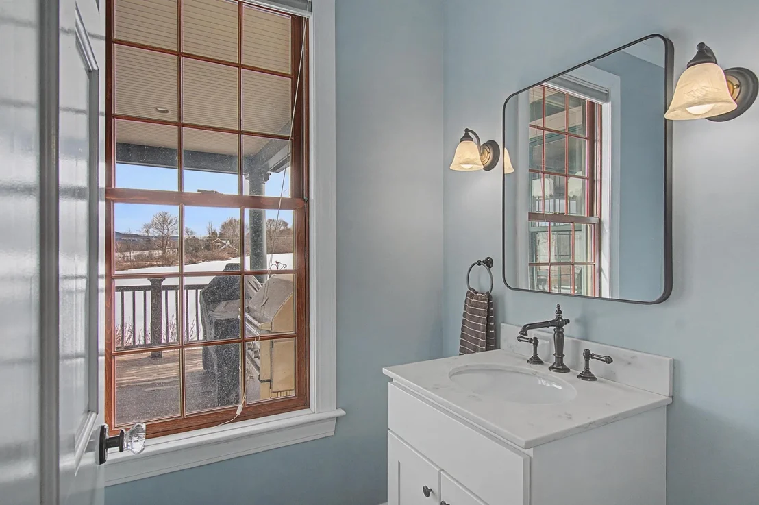 Photo of 4517 Oak Hill