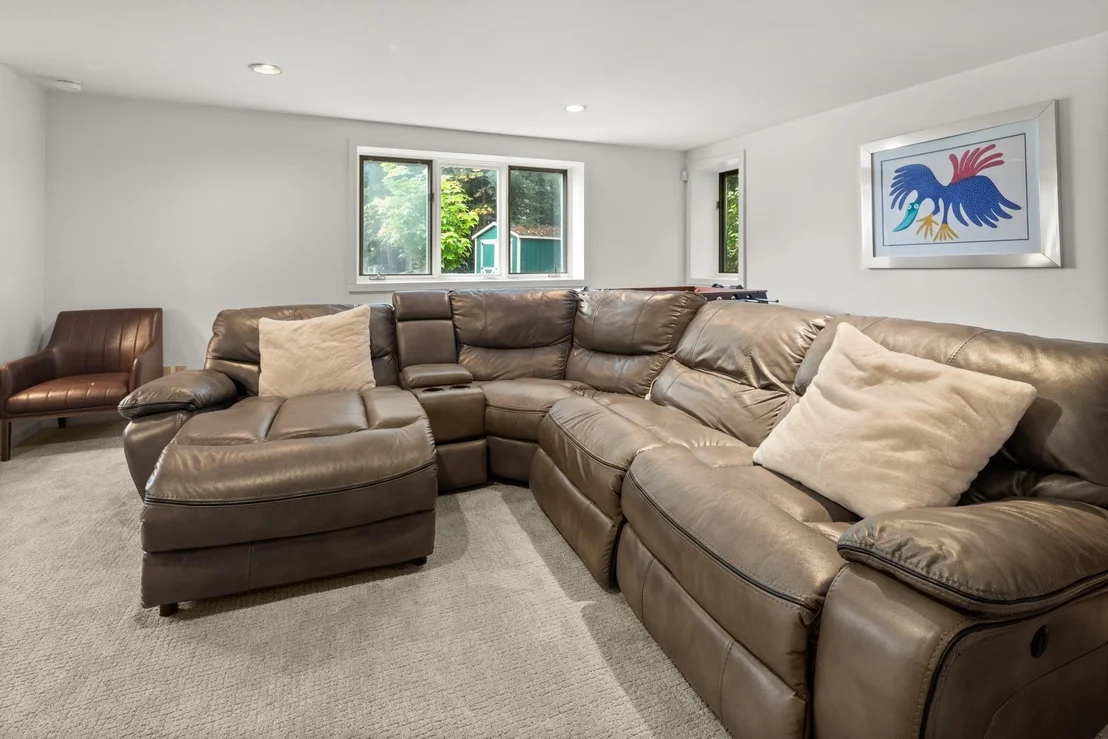 Photo of 835 Alpine View