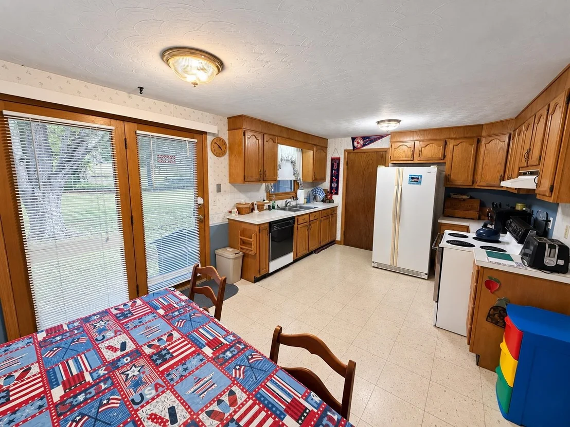 Photo of 6 Alexander