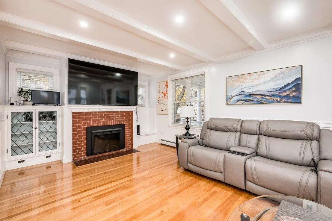 Photo of 815 Central